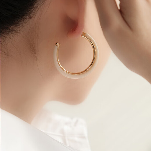 AGATHA/Aijiasha Dream Series Earrings for Women Birthday Gifts for Girlfriends and Besties High-end Earrings Ivory White Earrings