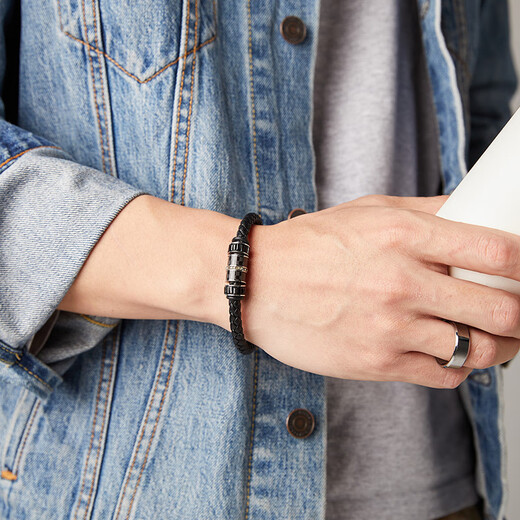 Iosn trendy luxury titanium steel leather high-end bracelet for boys good luck bead leather bracelet personalized niche design gift jewelry 18cm (hand circumference +23cm)