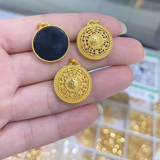 Huaiyin 18k gold eight-treasure compass pendant inlaid with red agate blessing necklace light luxury birthday Qixi Festival gift eight-treasure compass single pendant