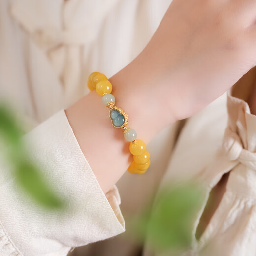 Qingchengshan Cultural and Creative Beeswax Bracelets Women's Chicken Oil Yellow Real Amber Hetian Jade Bracelet Fashion Accessories Birthday Gift 10mm Russian Chicken Oil Beeswax Gourd Bracelets