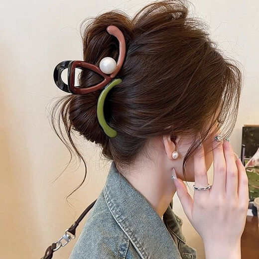 Niche Irregular Contrast Color Drop Glaze Pearl Clip Women's High-Level 2025 New Large Shark Clip Hair Clip Headwear Coffee Green Pearl Version