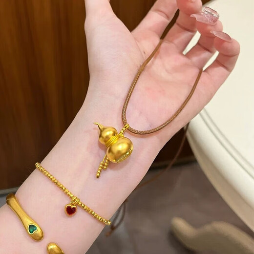 Ruinuo gold gourd pendant for women 999 pure gold coiled necklace clavicle chain birthday gift for girlfriend and wife gold gourd yellow rope necklace / gold weight about 1.54g
