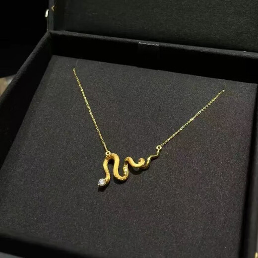 Quamers925 STERLING SILLE Gold Spirit Collar de serpiente Luz de nicho de lujo Collarbone Cadena Collar de cadena Collar Femenina Femenina No hire el cabello 925 Plata