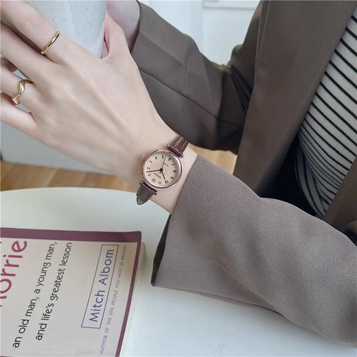 Louis Juerun 2025 new girls' watch retro niche junior high school student female model civil service examination special silent quartz