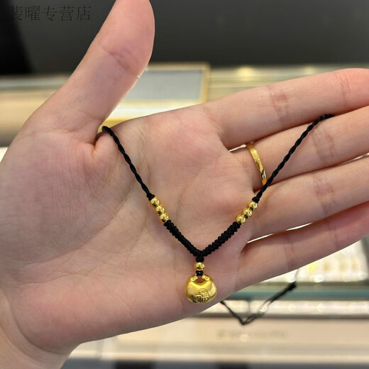 He Jiagong Old Phoenix Little Fat Fortune Lock Necklace Women's Light Luxury Niche Gold Tuotuo Black Braided Rope Pendant Gold Same Style