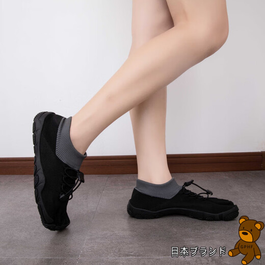 GPHF Japanese fitness training five-finger shoes for women and men indoor soft-soled yoga Pilates comprehensive training fitness shoes split-toe shoes black 558 sports shoes size 38
