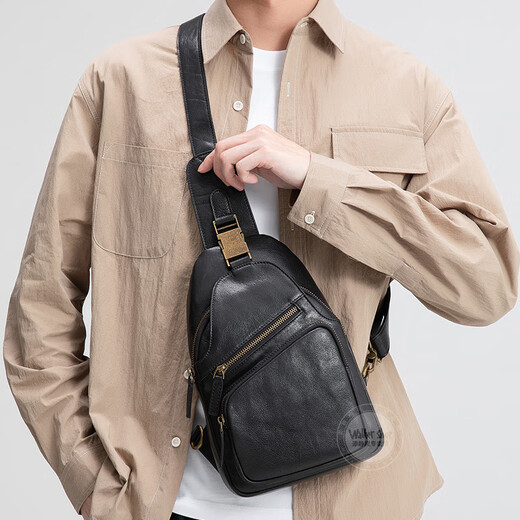 Walker Shop Brusttasche für Herren, erstklassiges Rindsleder, lässig und vielseitig, modische Herrentasche, trendige Umhängetasche für Geschäftsreisen, Schwarz 19 cm * 4 cm * 28,5 cm