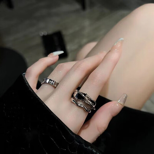 Decoration show geometric cold style ins black crystal ring niche design fashionable personality high-end sense open ring internet celebrity female trend black crystal style + irregular style