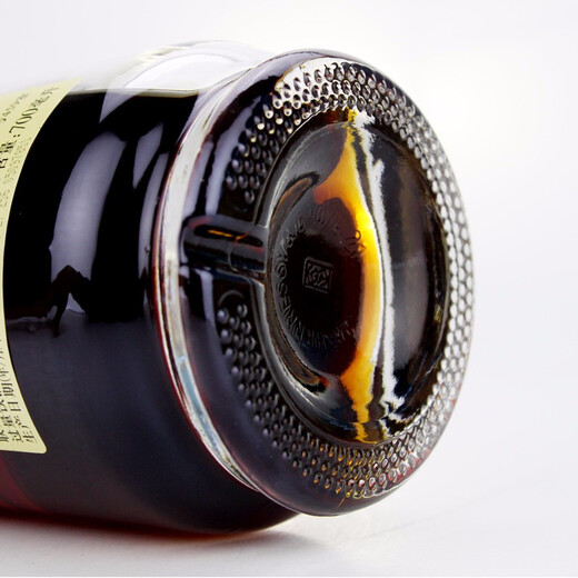 轩尼诗（Hennessy）VSOP干邑白兰地 700ml （老包装）法国原装 进口洋酒 1.4斤标准装 700mL 1瓶