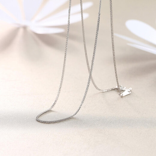 Chao Acer Chopard Chain Platinum Necklace for Women Plain Chain Neck Jewelry as a Birthday Gift for My Girlfriend Priced at RMB 150, Approximately 2.4g, Chain Length 42cm