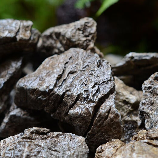 Fish tank stone ornamental stone natural micro landscape original color blue dragon stone aquarium fish tank moss plant potted decoration small green dragon stone 3-8 cm buy 5 pieces and get 10 pieces