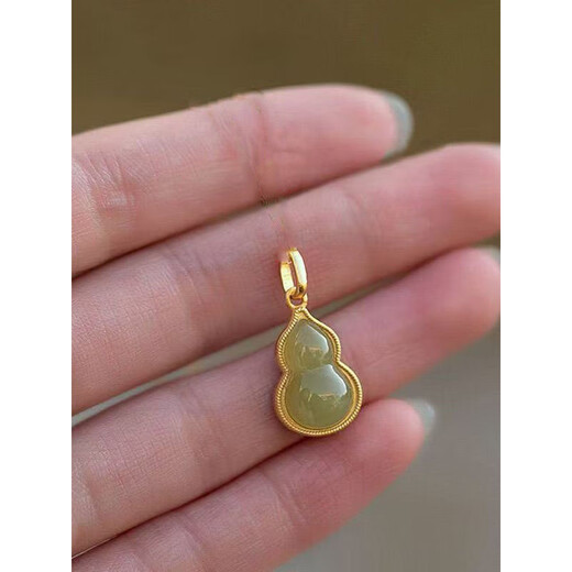 Fat Donglai's same style Hetian jade pendant, outlet discount, 18k color XL171 green gourd necklace
