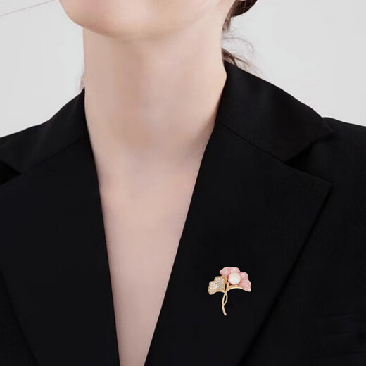 Banshengfu pink brooch fashion pearl corsage anti-exposure pin suit sweater accessories for women <pink>