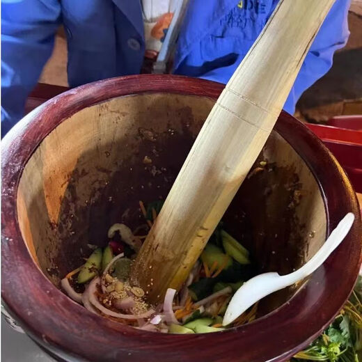 Dai nationality pounding bucket chicken feet household solid wood pounding garlic pounding wood pepper pounding bowl pestle pounding bowl pounding barrel wooden mortar old Thai style No. 8 caliber 19cm* deep 12cn complete set