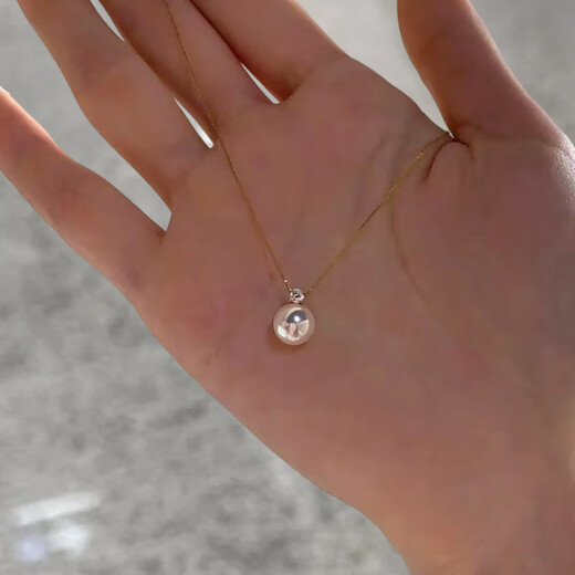 Yingxin Seawater Pearl Pendant Princess Diana Style Perfect Round Heavenly Lady Necklace Clavicle Chain Pendant Head + Free 925 Silver Chain 9:05-10mm45cm