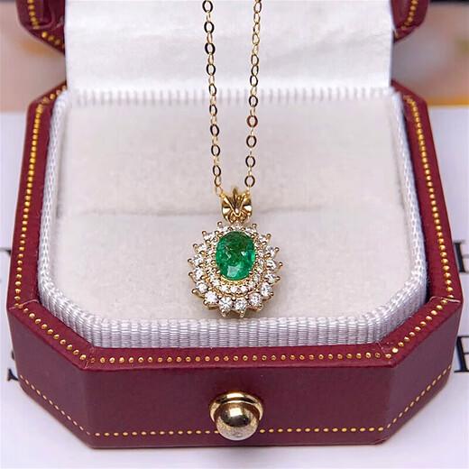 HEEKAIYI emerald necklace for women emerald 18k gold diamond pendant Chinese Valentine's Day birthday gift for wife and girlfriend Selected 80 points/Zambia/certificate