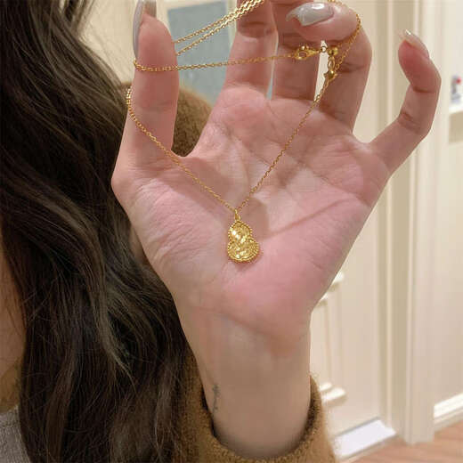 Only pair of retro new Chinese style gold crushed ice gourd necklace for women with good looks and temperament, versatile clavicle chain accessories pendant, crushed ice gourd necklace
