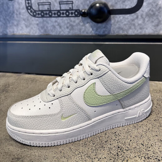 
Nike (NIKE) women's shoes 2025 summer new sports shoes AF1 Air Force No. 1 low-top shoes lightweight and comfortable casual shoes IB3881-001 white green gray 35.5