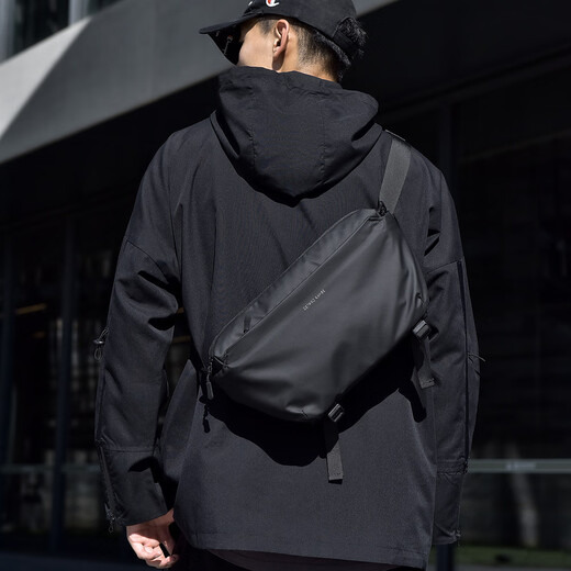 2025 New Chest Bag Men's New Cycling Functional Work Bag Casual Commuting Work Shoulder Bag Messenger Bag Men 16802 White