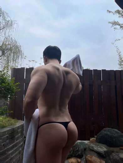 Men's thong thin edge U convex large bag tight low waist sexy sexy S men's breathable pants underwear white S privacy delivery