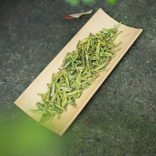 West Lake brand 2025 new tea launched green tea Mingqian special grade Longjing tea traditional paper bag 250g spring tea Hangzhou Tea Factory