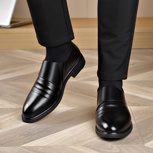 Nuevos productos de primavera y otoño de cuero suave altura interna Aumento de la ropa formal zapatos de cuero casual para hombres Baita Baita Baita Baita Baita Beatable Hombres de cuero Aumento de altura interior Negro 6190 44