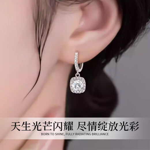 Lao Fengxiang Brilliant Earrings S925 Silver Fashion Earrings Light Luxury Versatile Earrings Birthday and Valentine's Day Gifts for Girlfriends Brilliant Earrings* Brand Gift Box