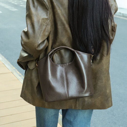 GOLDLION G+ Goldlion first layer vegetable tanned cowhide bucket bag for women 2025 new spring and summer retro portable genuine leather women's bag single shoulder Yucca Green 26*13*24cm