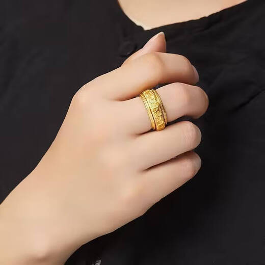 Retro embossed six-character rotating ring, can be rotated to create a personalized rotating ring that does not fade. Ring S1 No. 9 (recommended 120-140 Jin Jin is equal to 0.5 kg. If you have fat hands, choose a larger size)