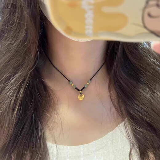 He Jiagong Old Phoenix Little Fat Fortune Lock Necklace Women's Light Luxury Niche Gold Tuotuo Black Braided Rope Pendant Gold Same Style