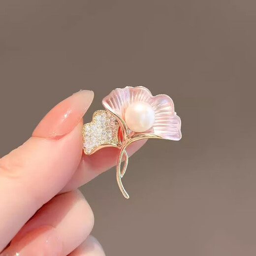 Banshengfu pink brooch fashion pearl corsage anti-exposure pin suit sweater accessories for women <pink>
