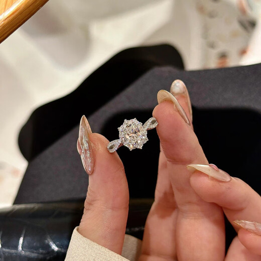 Nilan Fat Donglai's same style pt950 platinum pigeon egg ring 925 silver plated luxury oval moissanite diamond ring women's niche design thickened 1 carat 5*7 moissanite benchmark South African real diamond Hong Kong size 12-13 US size 6