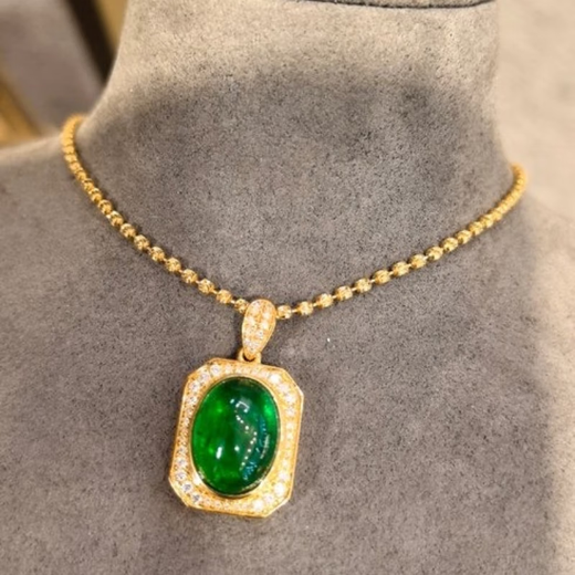 HEEKAIYI Emerald Gemstone Necklace for Women Diamond Pendant Luxury Jewelry Chinese Valentine's Day Birthday Gift for Wife and Girlfriend <Lifetime Warranty>