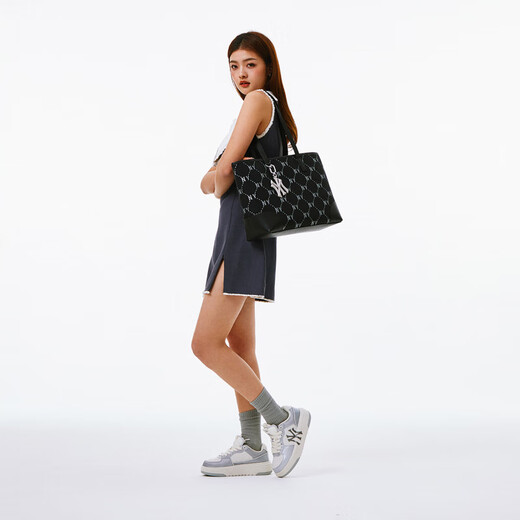 Major League Baseball (MLB) retro presbyopic fashion casual polyester tote bag student bag portable shoulder bag men and women same style couple model black black