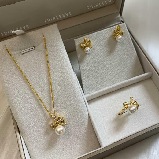 Fat Donglai quality akoya pearl pendant ribbon dance goddess Zhen Duoma M family bow necklace gold titanium steel Chopard chain D16