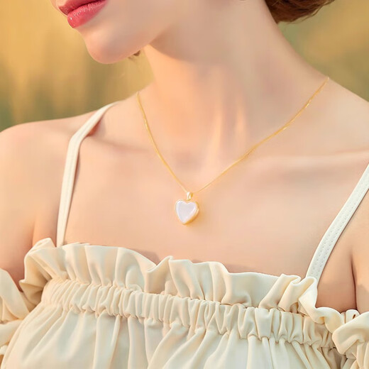 Only double 18K gold pendant double-sided love red agate pendant au750 gold necklace women's clavicle chain 18K gold rose gold single pendant