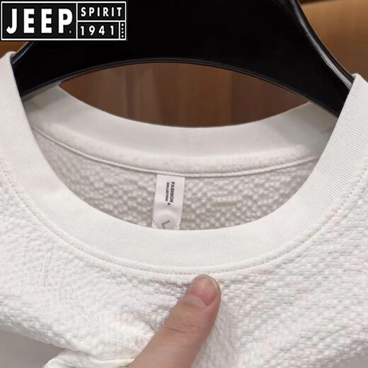 
JEEP SPIRIT2025 new summer ice silk texture embroidered round neck men short-sleeved fashionable half-sleeved versatile light luxury T-shirt men [summer short-sleeved] 6628 black M 80-105Jin [Jin equals 0.5 kg]