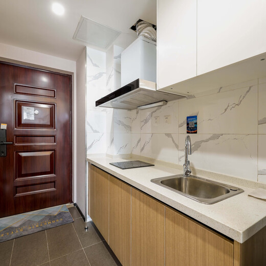 Yimitalang Warm Queen Room