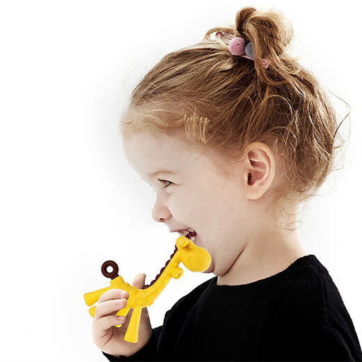 Baby vertical giraffe teether, baby silicone teething stick, newborn chewing toy, yellow and red giraffe + storage box