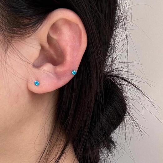 QMXDS999 sterling silver mini earrings for girls, navy blue flash, pure silver, pierced ears, no need to take off, simple and exquisite earrings for sleeping, blue diamond 3mm pair