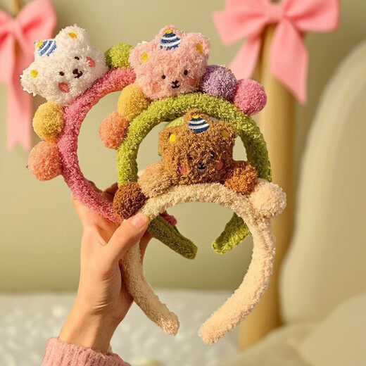 Plush cute bear hair hoop hair face wash special hair hoop for women autumn and winter hair bundle headband mask makeup headwear green color