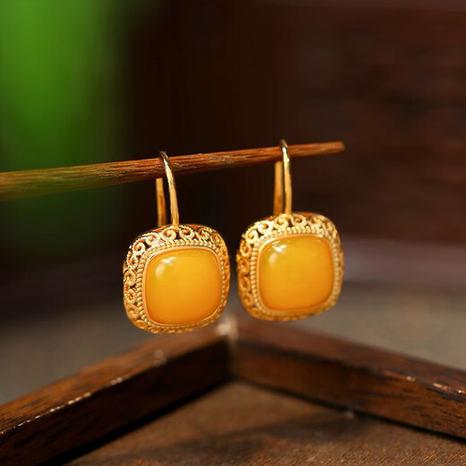 Fat Donglai's same beeswax earrings, natural old women's Polo earrings, classic square earrings-5680