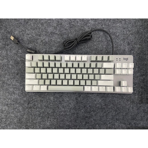 Logitech original K835 Mario wired mechanical keyboard game office floating keycap small 84-key notebook peripherals 95 new gray inside and white outside red axis