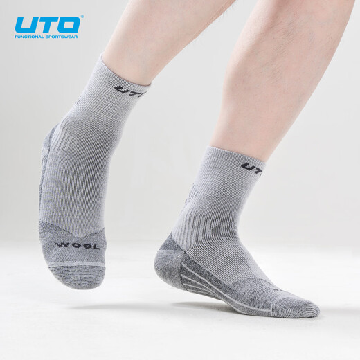 UTO Merino Wool Socks for Men and Women Outdoor Mountaineering Hiking and Running Sports Socks Short Socks Classic Black-Men's M
