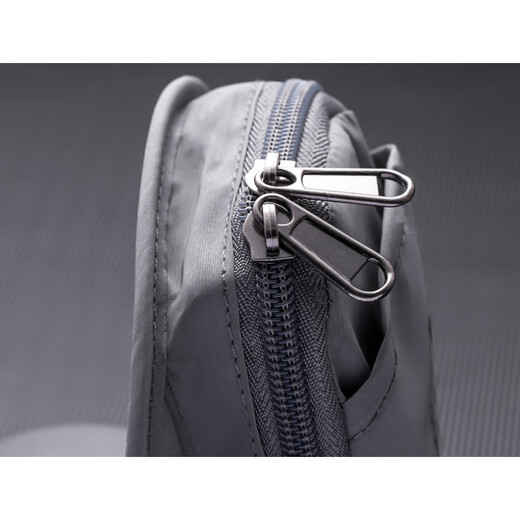 Perfect running mobile phone arm bag, outdoor mobile phone bag, universal arm strap for men and women, sports mobile phone arm sleeve, wrist bag, waterproof, reflective black