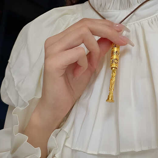 Chili inherited gold-coated silver ancient Buddhist Buddha pendant eight treasures portable Buddha pendant hollow can be opened for men and women sweater chain eight treasures portable Buddha pendant Buddha pendant gold about 0.4