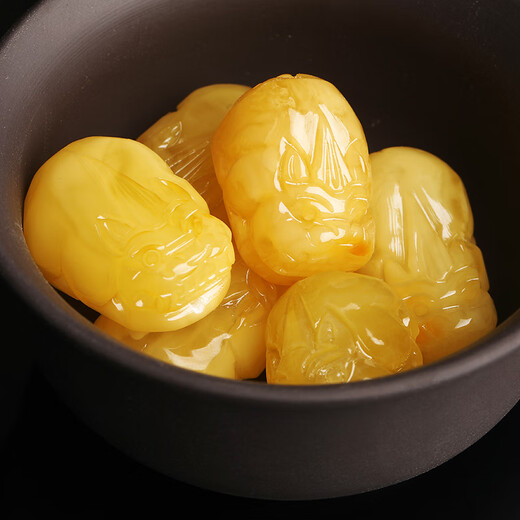 Yanyun jewelry collection grade natural beeswax Pixiu carvings with beads single loose beads chicken oil yellow amber bracelet bracelet accessories 3-4 grams