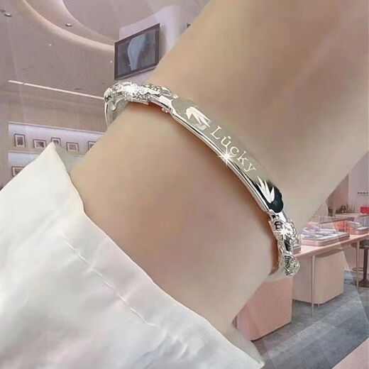 Authentic platinum bracelet for women, flowery push-pull adjustable platinum bracelet, moissanite gift for your lover, whitening/showing temperament/top quality/lucky push-pull bracelet, about 22 grams, the actual product shall prevail. Collect + follow for priority delivery