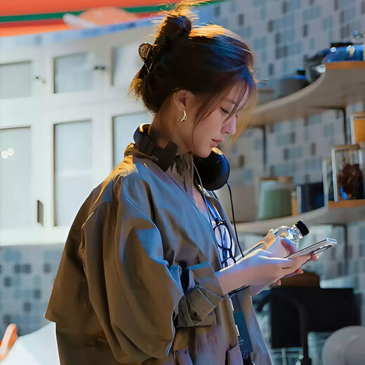 Idel promised me to dazzle Zhao Lusi's same style golden water drop hoop earrings for women 2025 new high-end earrings earrings jewelry E4112 Xu Yan's same style earrings