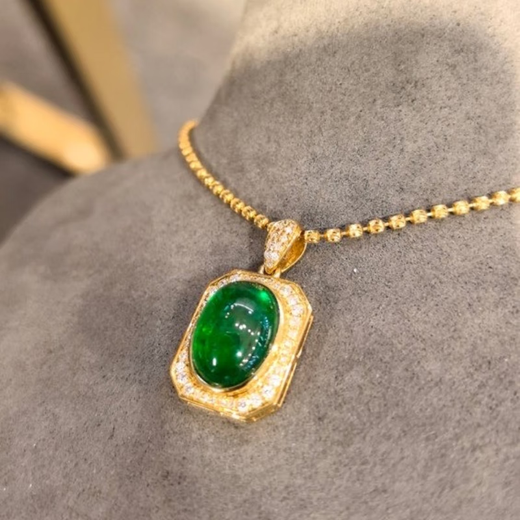 HEEKAIYI Emerald Gemstone Necklace for Women Diamond Pendant Luxury Jewelry Chinese Valentine's Day Birthday Gift for Wife and Girlfriend <Lifetime Warranty>